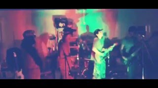 Falling off the edge- The LWC (live)