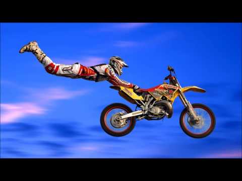 Bandmasters Flight vs Disco Ballz (ATTITUDE Mastermix)