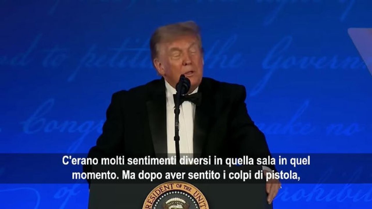 Trump scherza su attentato a cena corrispondenti: Al grido 'giù', Nicki Minaj iniziò a twerkare
