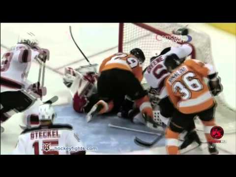 Stephane Veilleux vs Harry Zolnierczyk Sep 29, 2011