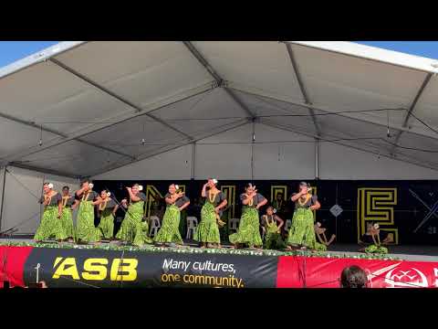 Tau Afine Niue - Fifine ulufiti loloa uli