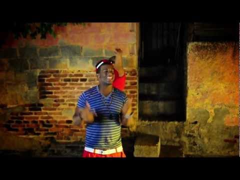 Crazy Design Ft. Carlito Wey "El Teke Teke" (Official Video)