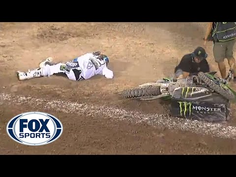 Monster Energy Cup: Villopoto Crashes Hard in Race 2 - 2013