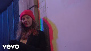 Videoklip Lenny - Wake Up s textom piesne