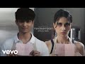 Akshath Nadaaniyan Music Video Aisha Ahmed Kaise Tu Gungunaye Muskuraye