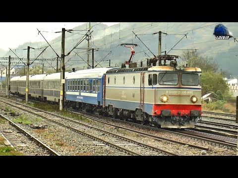 Trenuri în Gara Năsăud prin Ploaie🚊🚄 Trains Through Rain in Năsăud Railway Station - 15 October 2024