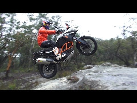 Chris Birch verleiht der KTM1190 Flügel!