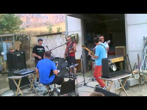 The Grin Old Men - Keep on Running