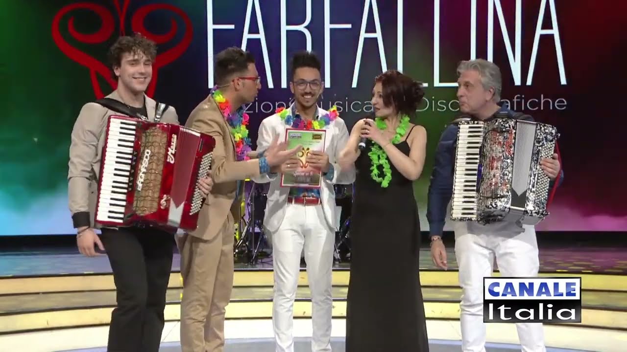 Mary Merolla - CAREZZE E COCCOLE (mambo) Canale Italia SPECIALE FARFALLINA Cantando Ballando