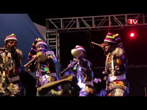 Vidéo: Taba Mbaye reprend la chanson de son pére « Bamba démone guejj » Vidéo: Taba Mbaye reprend la chanson de son pére « Bamba démone guejj »