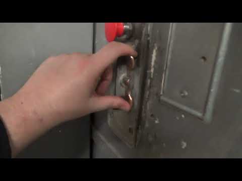 The Vintage Manually Controlled Reliance Freight Elevator In Oak Park Is Still Going Strong In 2023!