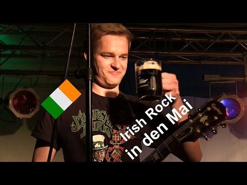 Muirsheen Durkin and Friends - Irish Pub Song - 2015