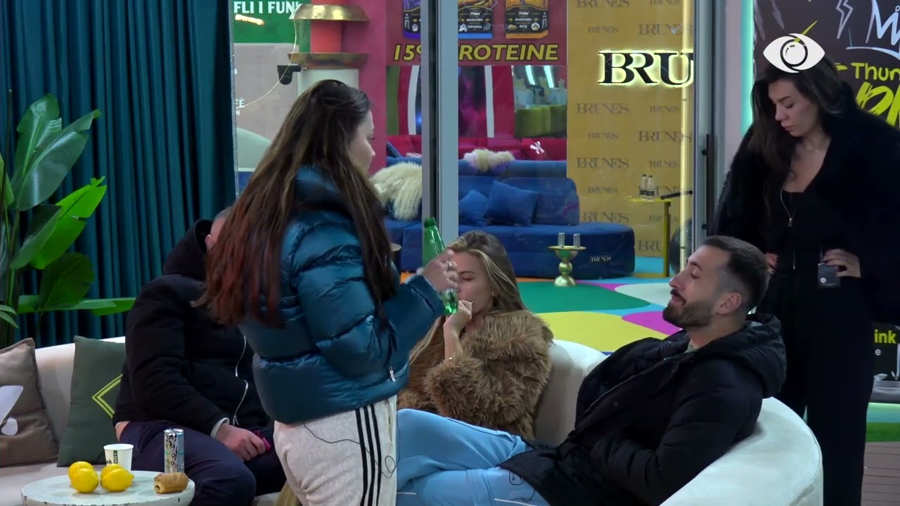 “Do vazhdosh me Olën apo Loredanën?”/ Jozi-Rozanës: Ajo u tregua e guximshme dhe shprehu një pëlqim…