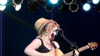 CRYSTAL BOWERSOX &amp; BAND &quot;HOME is the PLACE &quot; 13/8/2011