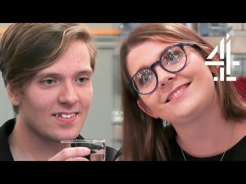 可愛健康的第一次約會 | 第一次約會 (Cute & Wholesome First Date Ever | First Dates)