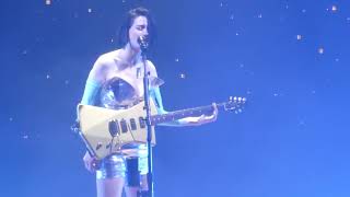 "Dancing With a Ghost & Slow Disco" St Vincent@Electric Factory Philadelphia 11/28/17