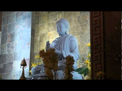 Chua Phap Luan   Dem Tu Hoc Hanh Dau Da   12 2 2011   03