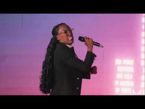 SULAMITA ALVES AO VIVO/GRANDE CONFERENCIA GLÓRIA E PODER MIF LISBOA  ( Encerramento)