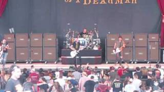 Theory of a Deadman Live Crue Fest II &quot;Crutch&quot;