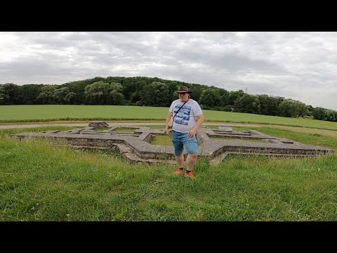Justus unterwegs Schlossruine Fürstbischöfliches Jagdschloss Mädelhofen von Waldbrunn bei Würzburg