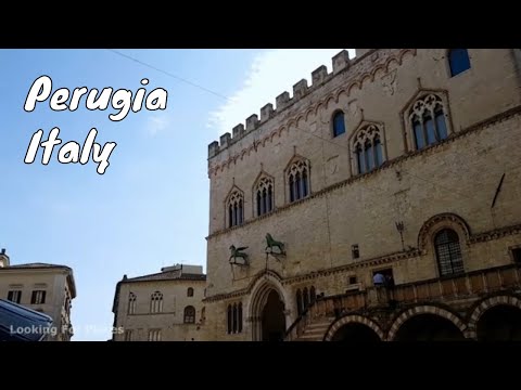 Piazza IV Novembre e la Sala dei Notari a Perugia ( Umbria - Italy )