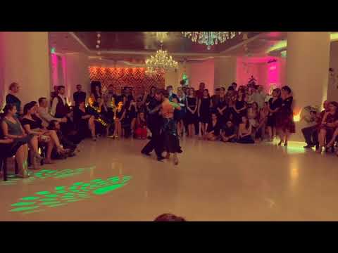  Adrian Veredice  and  Alejandra Hobert  are  dancing  to  the  tango  "  Oro Y Gris  "  in  2020