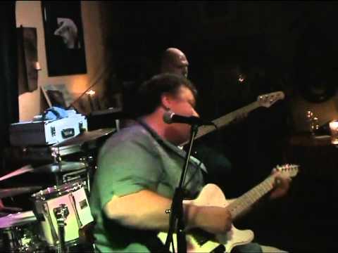 Big Mo & the Fullmoon Band   try