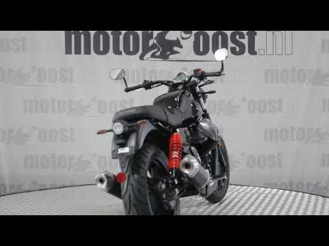 Moto Guzzi V 7 Motor Naked Handgeschakeld Zwart 2022 bij viaBOVAG.nl