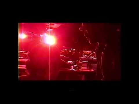 DJ Truly OdD (heavyweights),   DJ C-Los (fatbeats), DJ JFX (heavyweights/x-clan)  & Mr Brady *LA 2k2