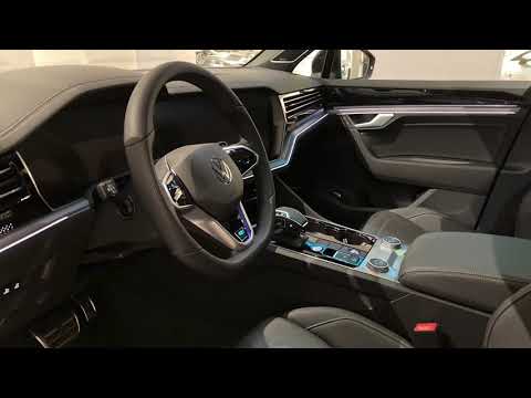 VW Touareg R Hybrid Interior