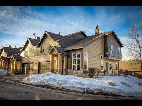 JUST LISTED! Incredible Townhome Near Downtown Truckee