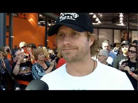 Dierks Music and Miles 2011 with Dierks, Charles Kelley, Bucky Covington, Craig Campbell and more!