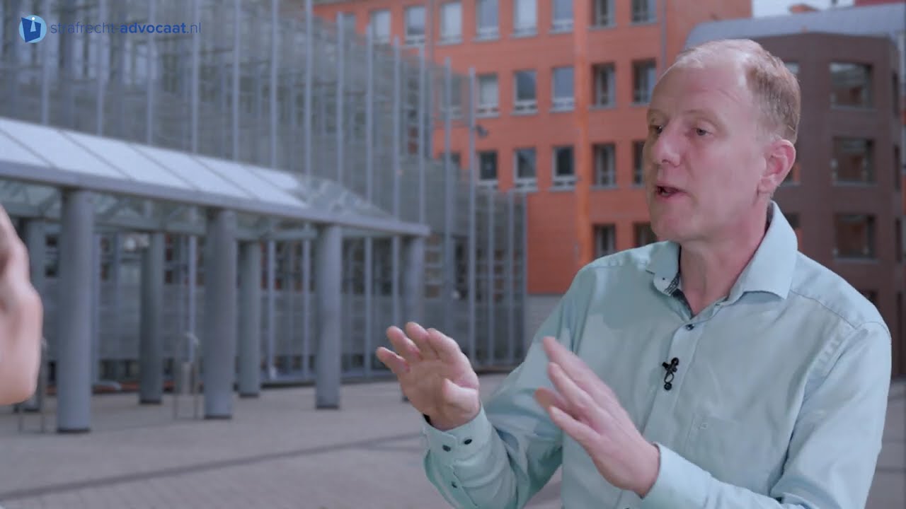 Strafrecht advocaat legt uit: Openlijke geweldpleging en straf