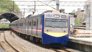 preview picture of video '台灣鐵路局 '阿福號' EMU700 山佳車站 Commuter train in Taiwan'