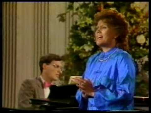 Dame Kiri Te Kanawa sings "L'invitation au voyage"