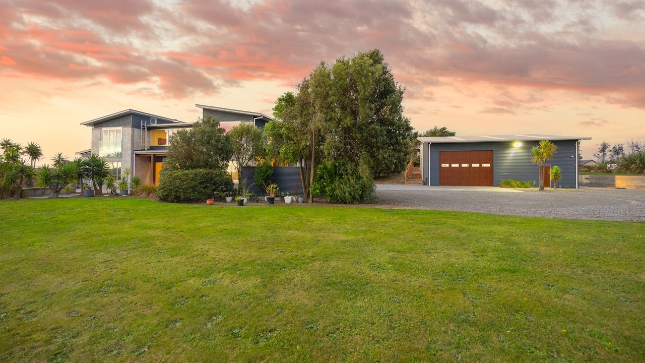 Architectural Entertainer - Large Workshop - Views