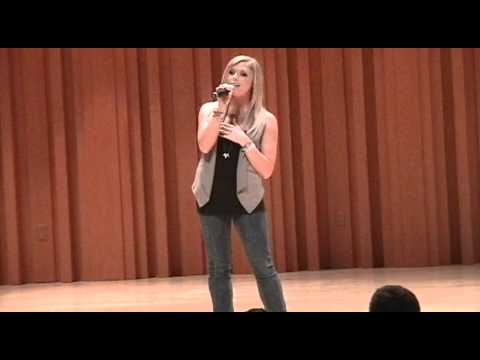 Liana Skoglund Sings Impossible
