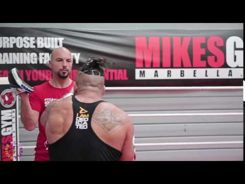 SD and Coach K on the pads