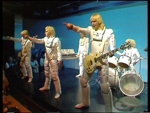 Visitors - V.I.S.I.T.O.R.S 81 [Live Performance 1981]