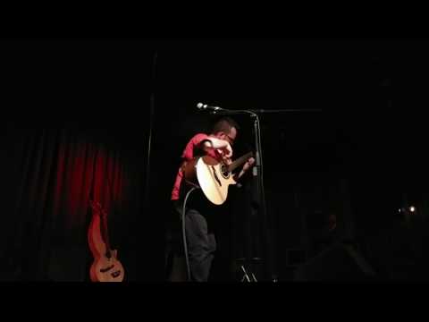 Antoine Dufour - These Moments (Live @Le Zaricot)