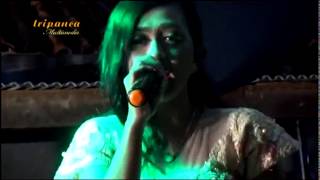 Download lagu RINA AFANDI - KAU BUKA AKU MASUK mp3