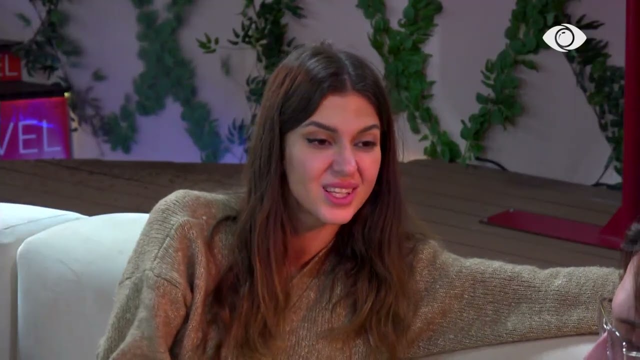 “Doja ta nxirrja që sot…”/ Vserlo-Loredanës për Livian: Ajo prandaj fshihet pas Rozanës