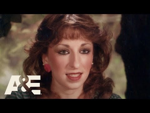Paula Jones Discusses Her Early Life | The Clinton Affair: Premieres Nov 18 | A&E