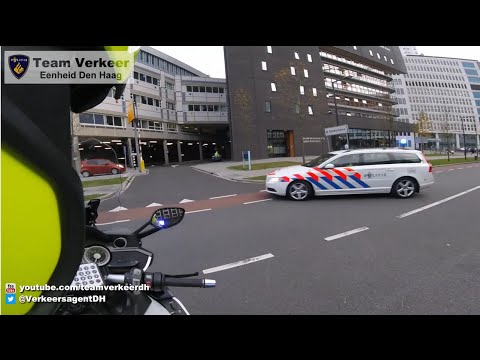 Escorting ambulance from The Hague to Rotterdam 12-11-2015