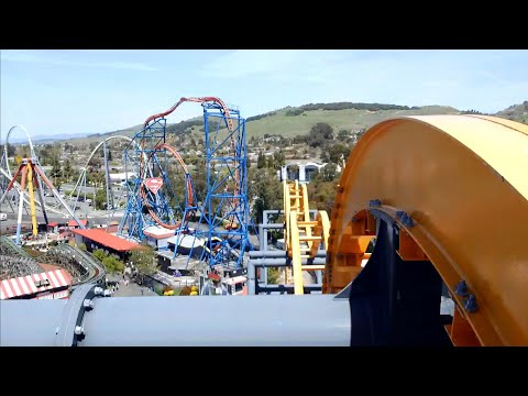 Front row point of view footage of Batman The Ride