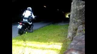 preview picture of video 'Honda NC700X GPR Deeptone im Tunnel'