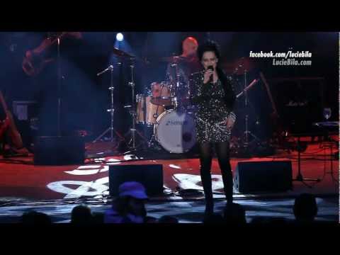 2012-06-02 S kapelou na hradu Loket - Lucie Bílá