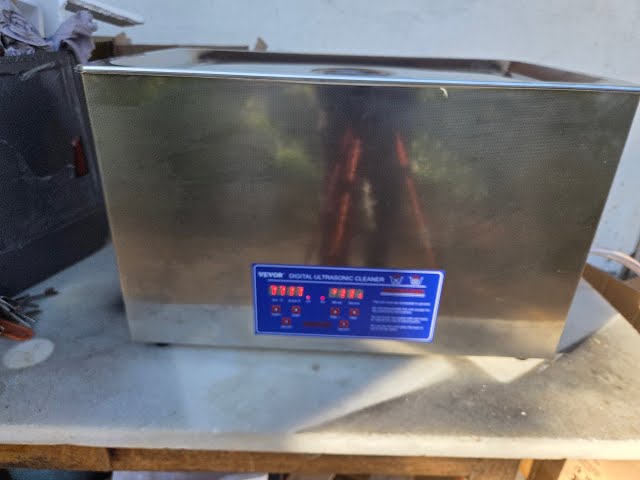 Vídeo relacionado con VEVOR Limpiador Ultrasónico Profesional 50 L, con Cesta de Limpieza y Pantalla Digital, 840 W, Acero Inoxidable, 40 kHz, con Ruedas para Piezas, Carburadores e Instrumentos, 595 x 395 x 525 mm