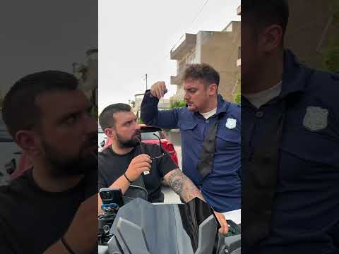 Δεν μοιαζω εγω με τις φωτογραφίες #humor #comedy #amnewbutnottheleast #funny