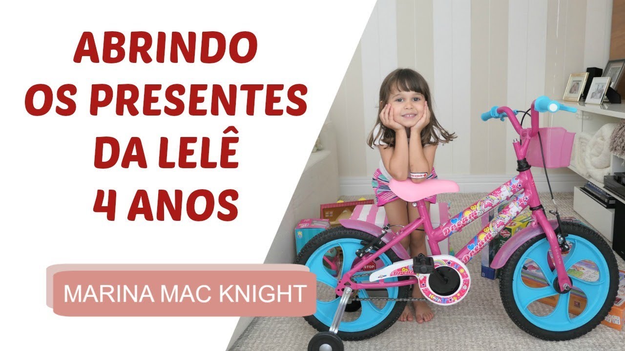 Abrindo Presentes de Aniversário - 4 anos | Mães Atuais